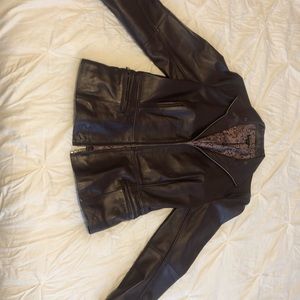 Gorgeous tailored burgundy leather jacket